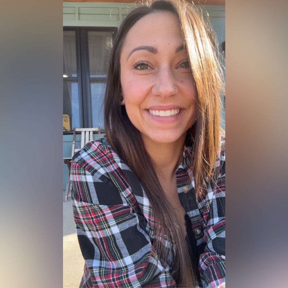 Meet your Posher, Hydi